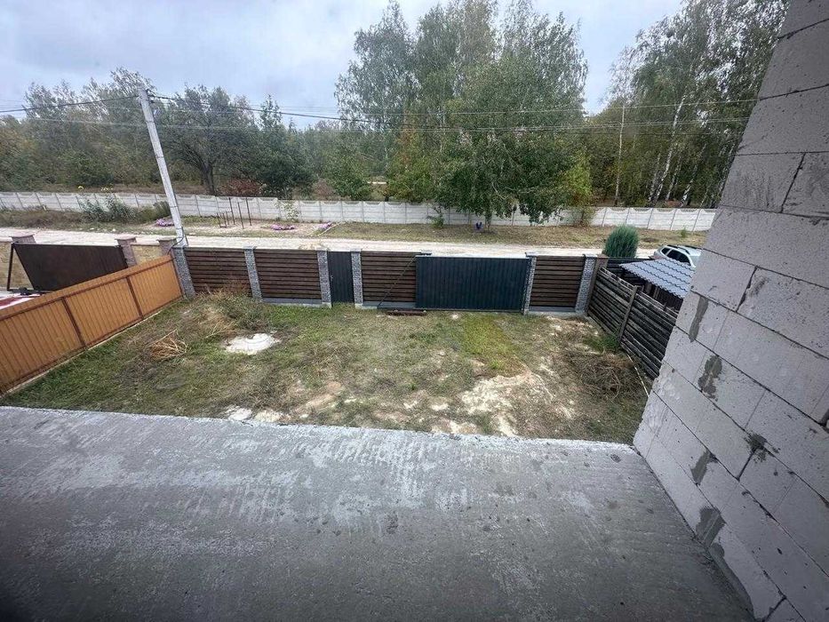 Будинок 180м2 8 соток. Мінімальне оформлення