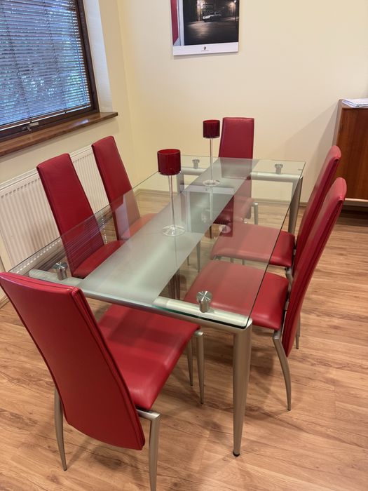 Stół i 6 krzeseł  firmy Kler
