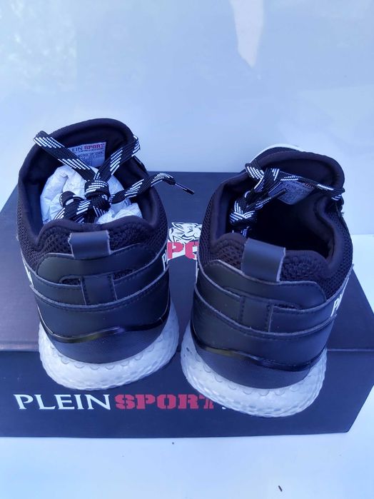 Nowe Sneakersy PLEIN SPORT runner tiger 42