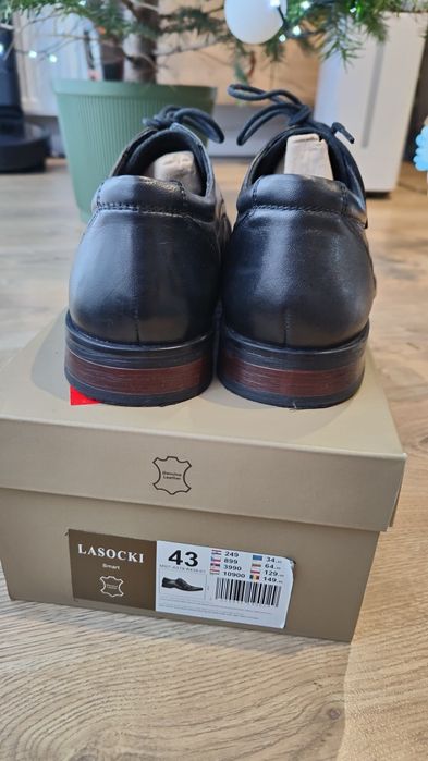 Lasocki r.43 skórzane eleganckie