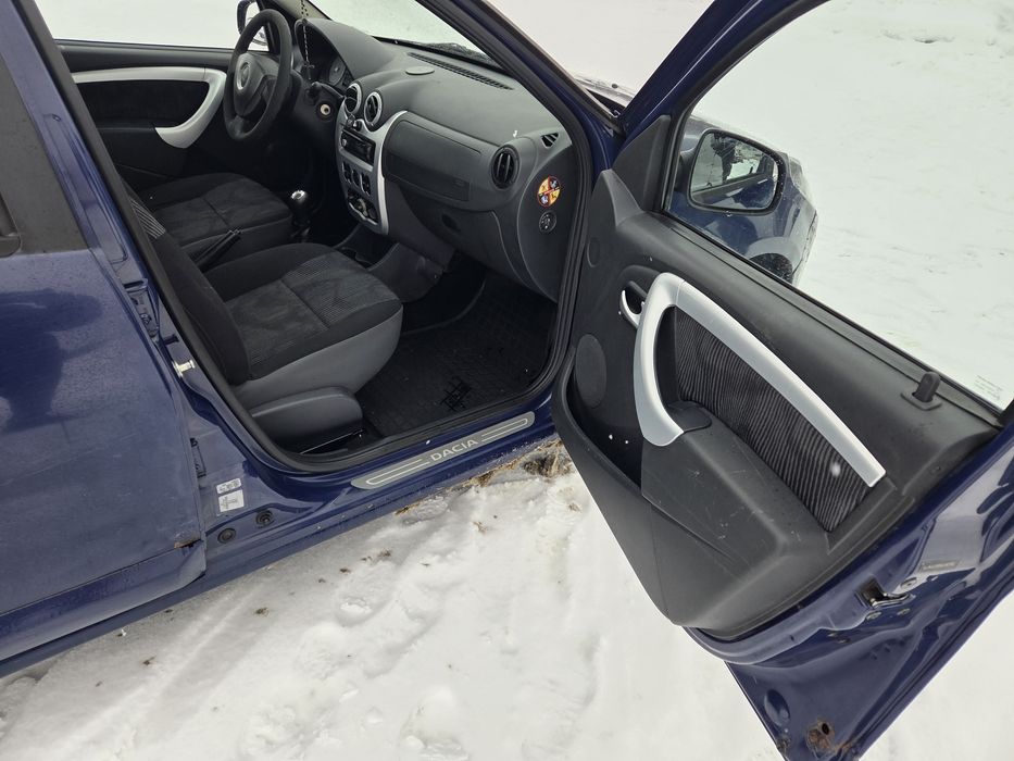 Dacia Sahbero 2009 Рік