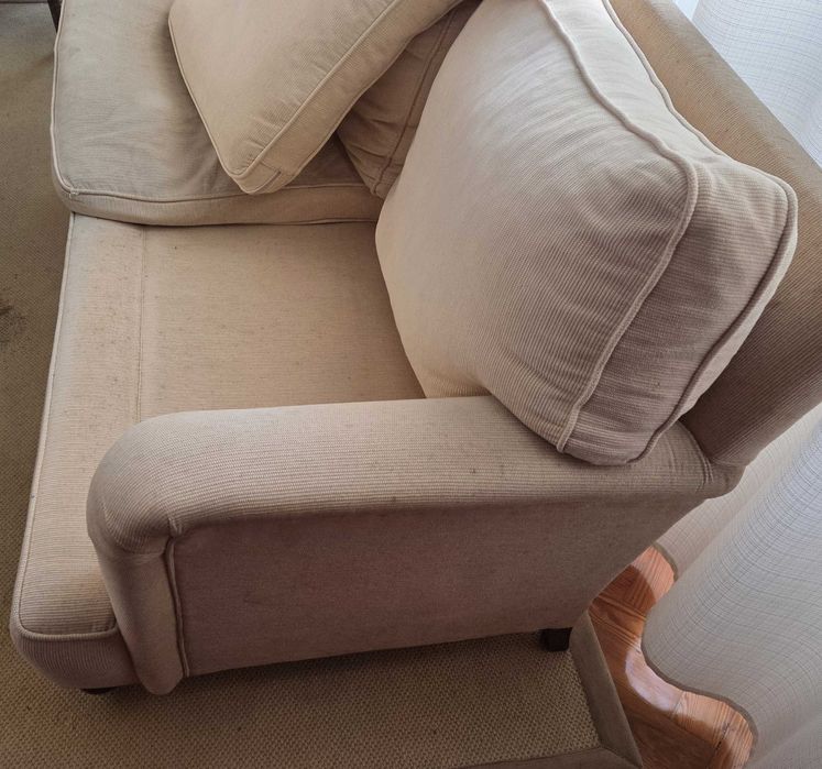 Oferta de sofá da marca KA -International