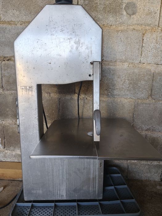 Serra ossos usada