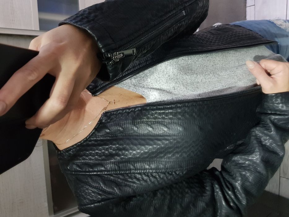 Kurtka rozm L nowa bez metki