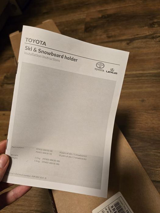 Uchwyt dachowy na narty/snowboard Toyota OEM  PZ403oo 636oo