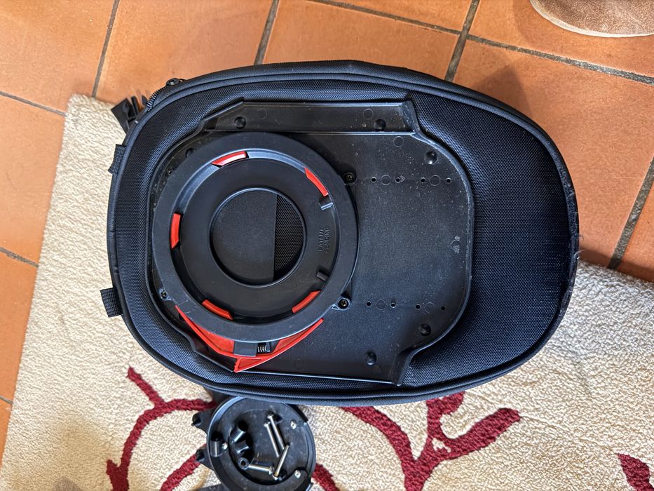 Givi XStream Tankbag 15L