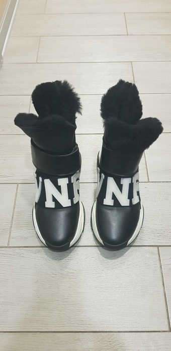 Женские ботинки сникерсы