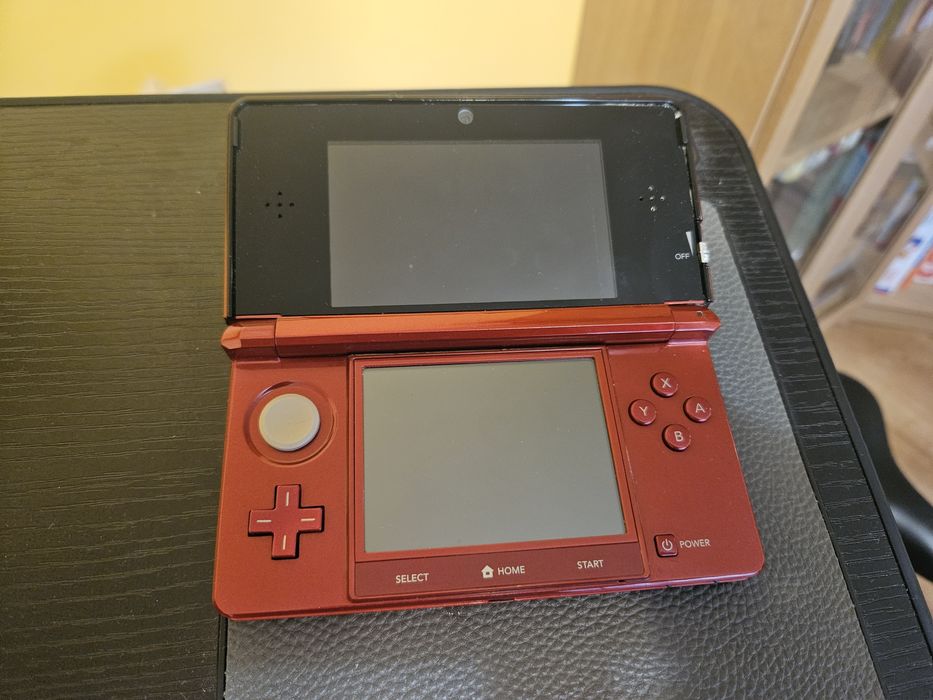 Nintendo 3DS konsola