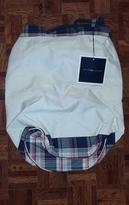 Mala Tommy Hilfiger (com etiqueta)