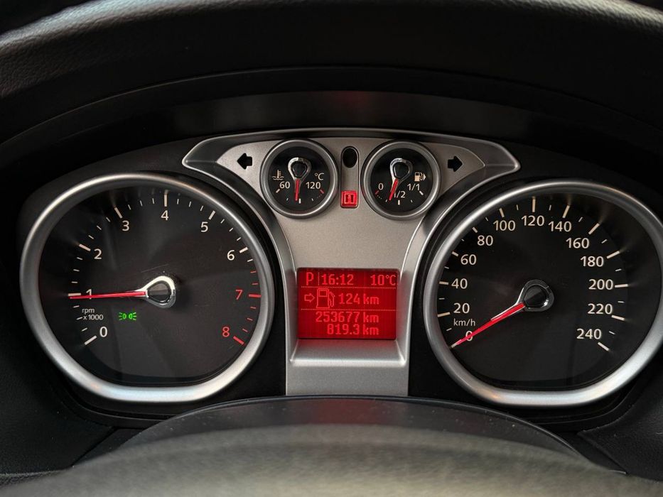 Продам форд фокус 2