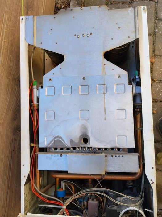 Piec dwufunkcyjny Ariston