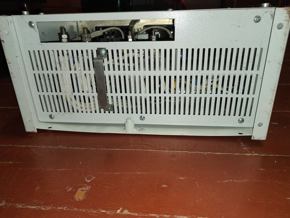Безшумный инвертор 4.5кW   24V.
