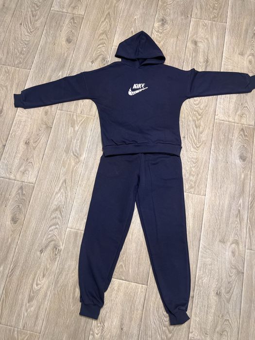 Костюм  спортивний