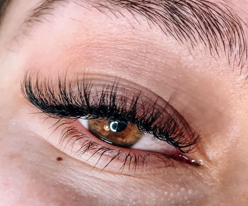 Przedłużanie rzęs