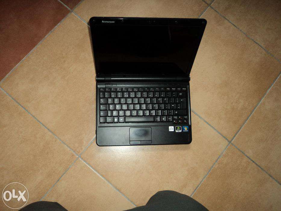 laptop lenovo uszkodzony