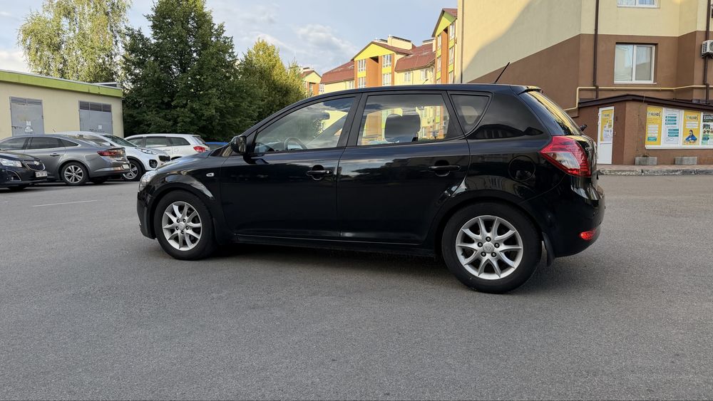 KIA CEED 1.6 газ/бензин Клімат