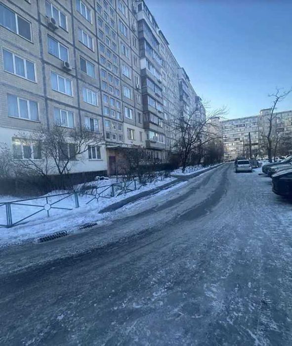 3-кімнатна квартира 64.5м² вул. Героїв полку Азов, 28А Оболонь 5 хв.