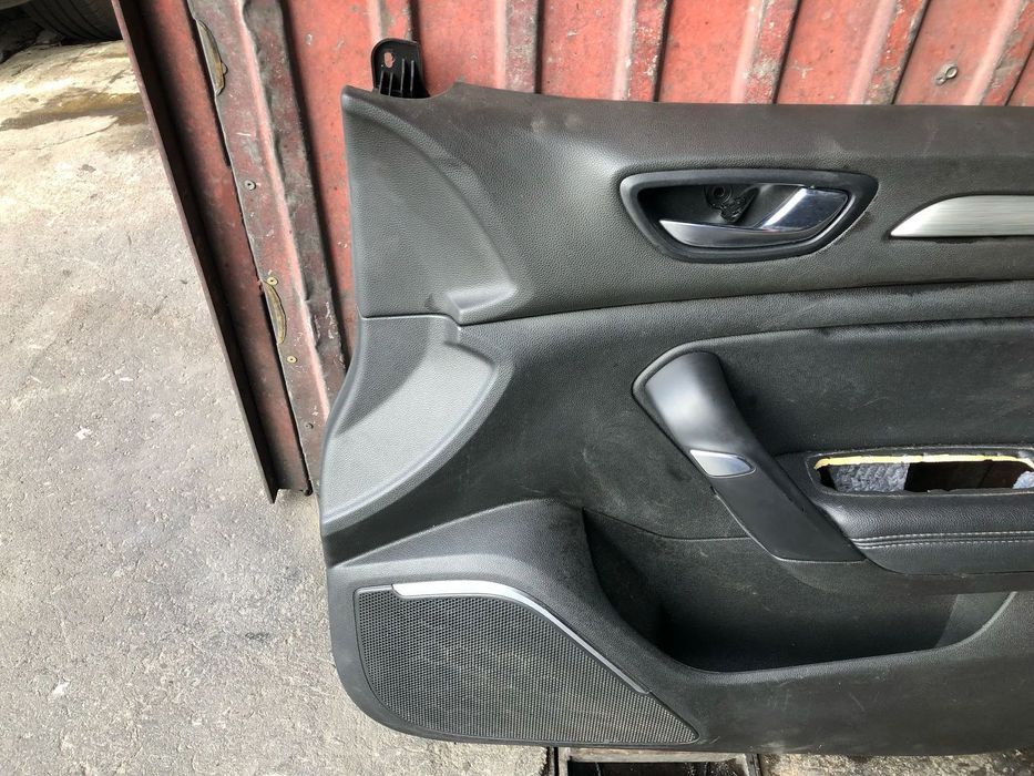 RENAULT MEGANE IV 4 FORRA QUARTELA PORTA FRENTE DIREITA - FP030