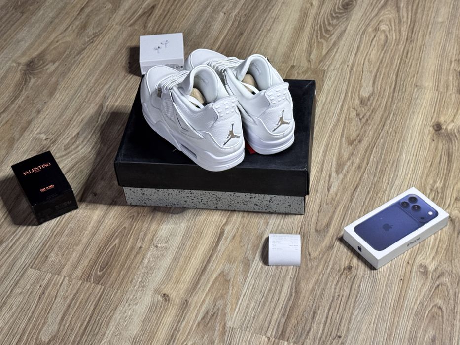 Jordan 4 silver metalic pure money