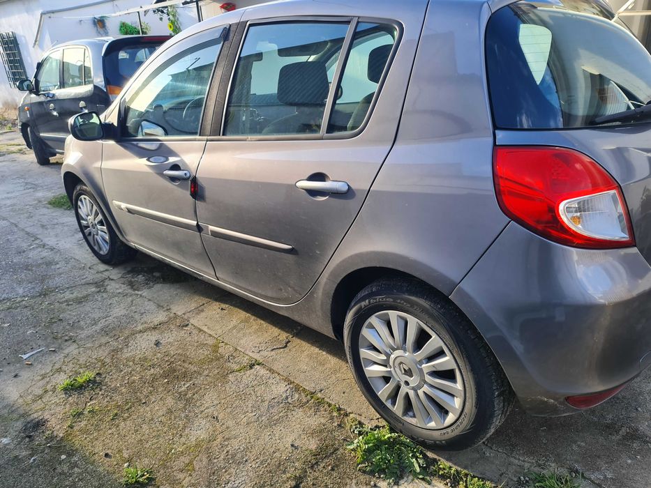 Renaul Clio a GPL/Gasolina