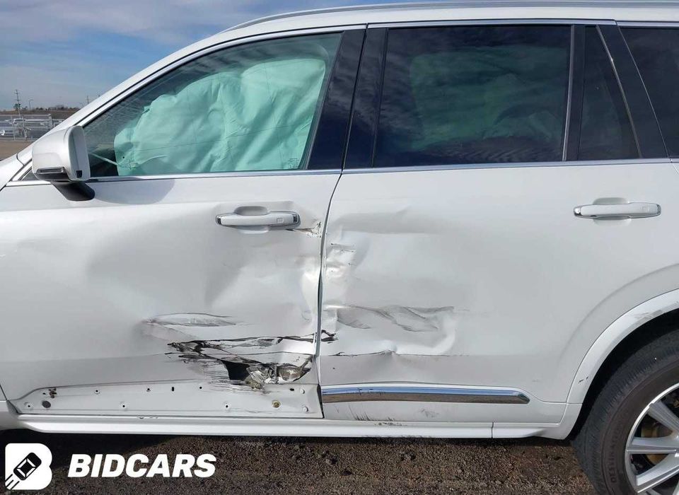 Części do Volvo XC90 T8 Inscription 2016 2.0L Hybrid AWD, samochód z USA.