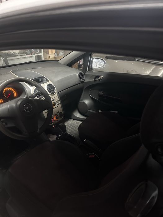 Opel corsa D Van