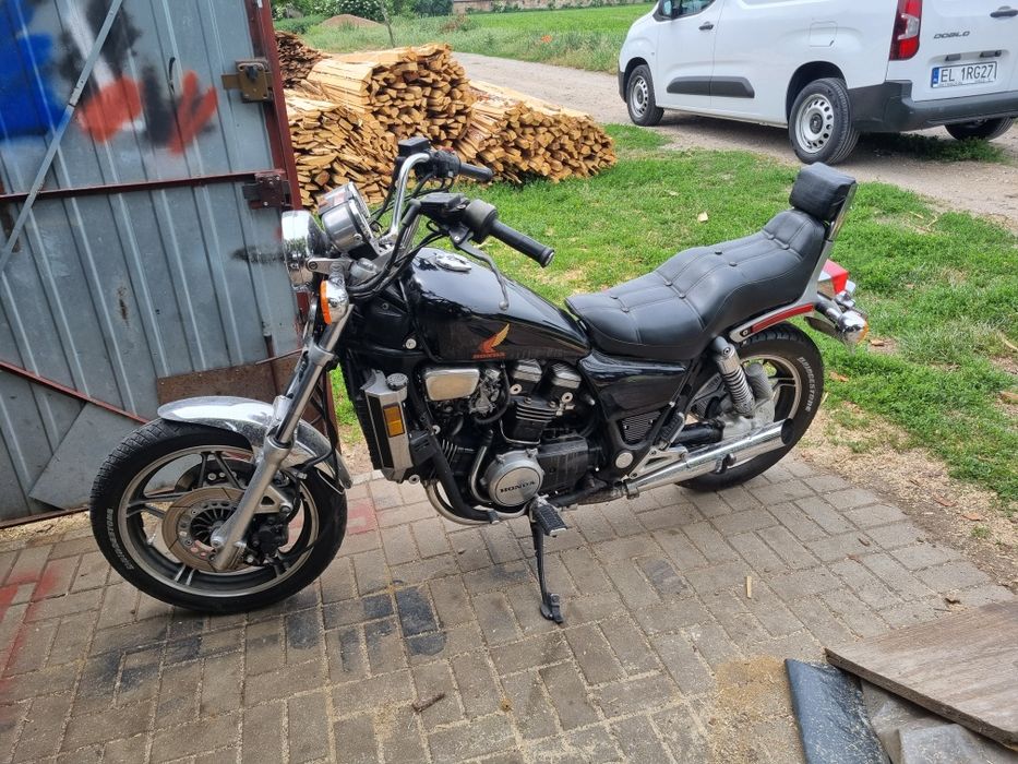 Honda Magna 750 cała na części