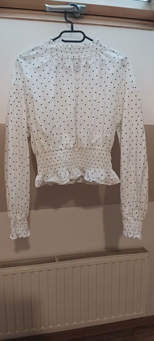 Biała bluzka w czarne kropeczki M BIK Bok
