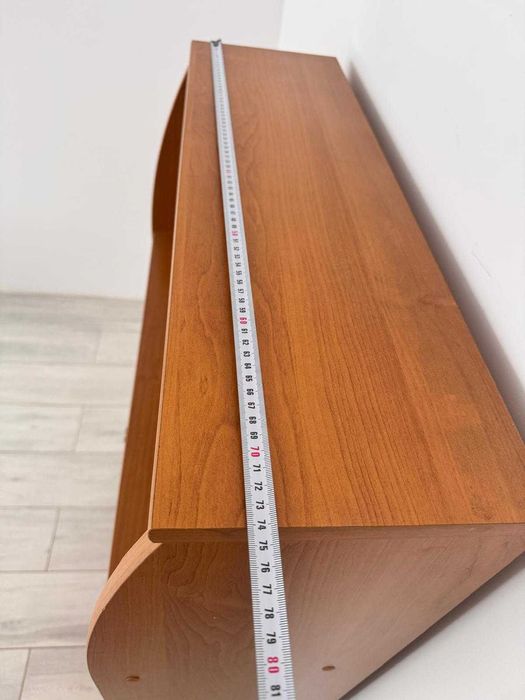 Biblioteczka / regał z zamykaną szafką