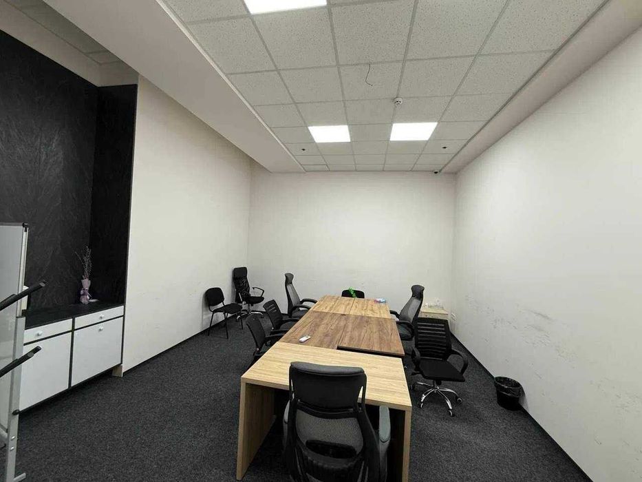 БЕЗ%! Оренда офісу 650м2 по вул Глибочицька. метро Лук"янівська.