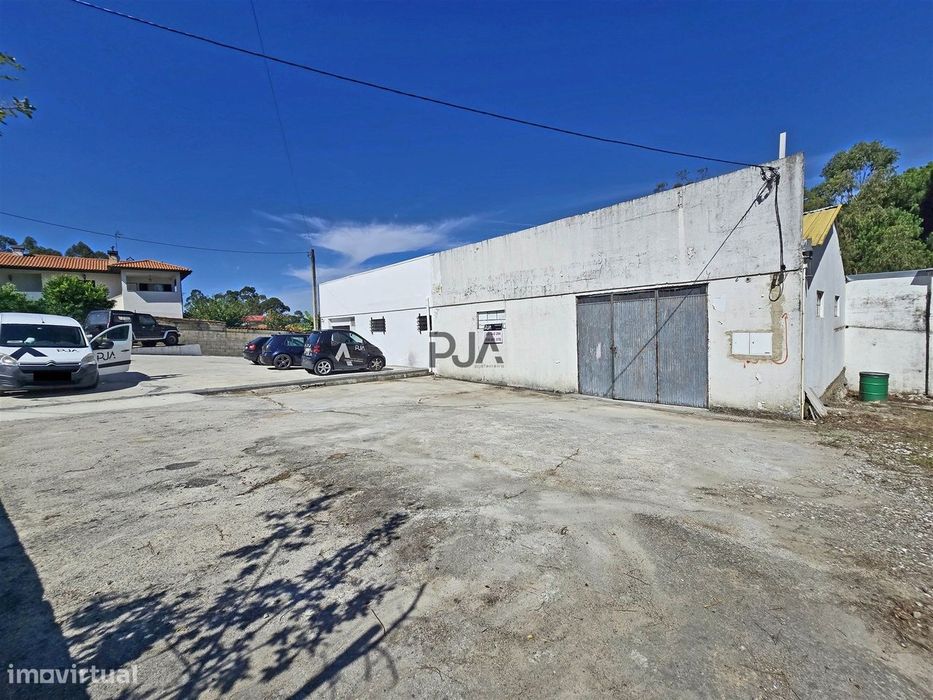 Armazém para arrendar em S. João de Lourosa, Viseu