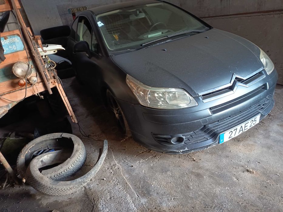 Vendo ou troco por mota 125 a 2 tempos Citroen c4 com algumas coisas a fazer
