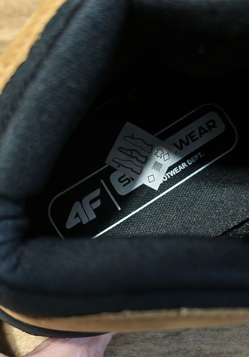 Sneakersy Męskie Skórzane Za Kostkę 4F Rozmiar 45 - 29 cm