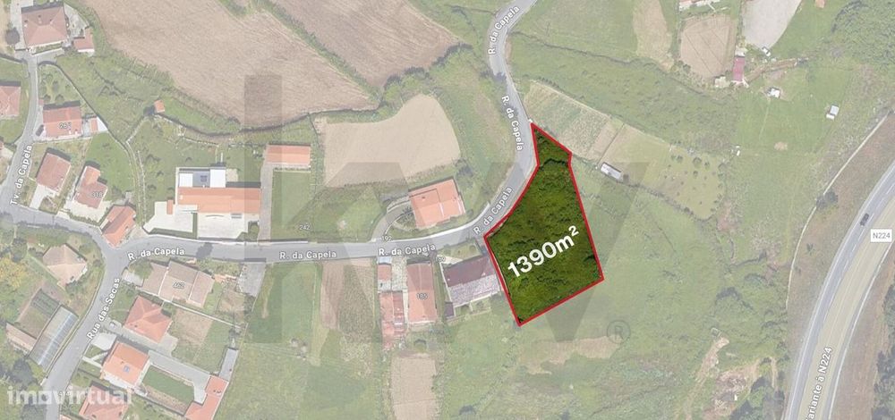 Terreno para construção de 1/2 Moradias Lordelo