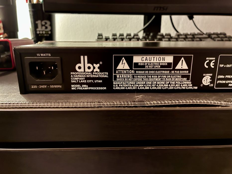 DBX 286 S - Pré amplificador