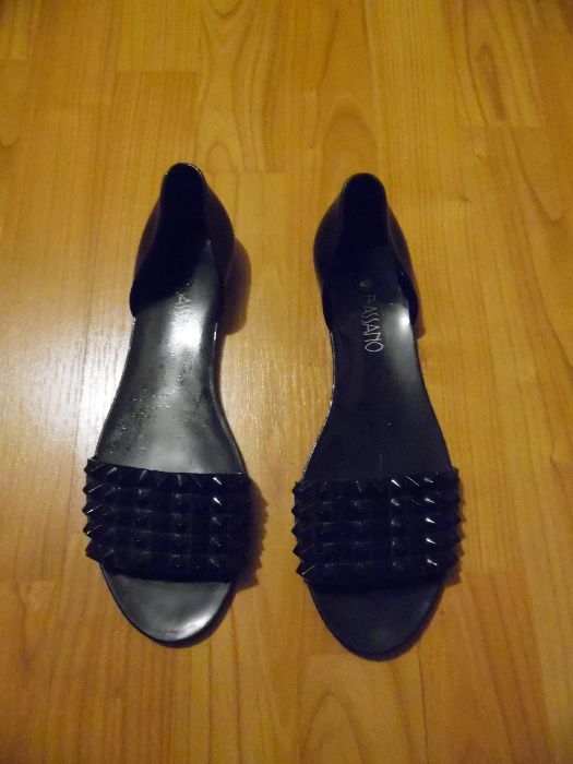 Letnie buty damskie na wkładanie - rozmiar 40