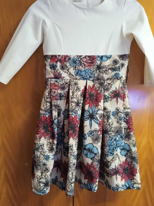 Сукня на дівчинку