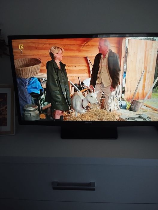Telewizor Samsung 32" Model: UE32H4000AW