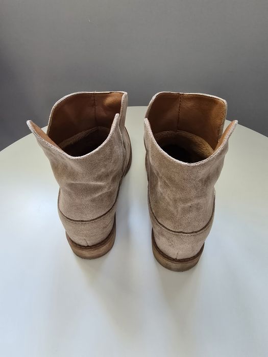 Botki beżowe jesienne modne 37