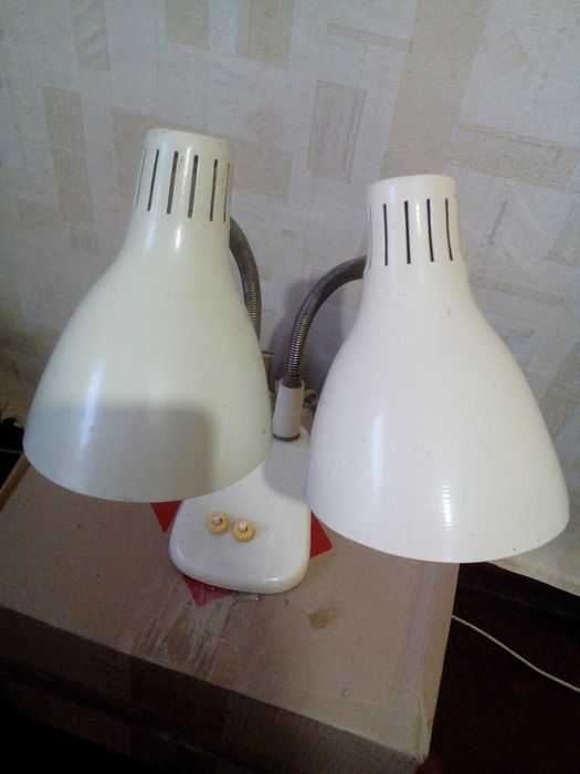 Лампа на 2 плафона настольная советская, коллекционная (СССР)