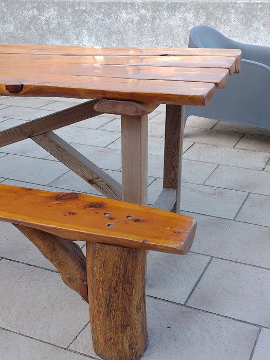 Mesa com banco para exterior