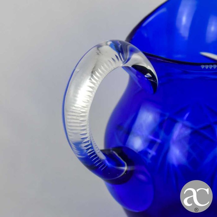Jarro em Cristal doublé da Bohemia azul-cobalto