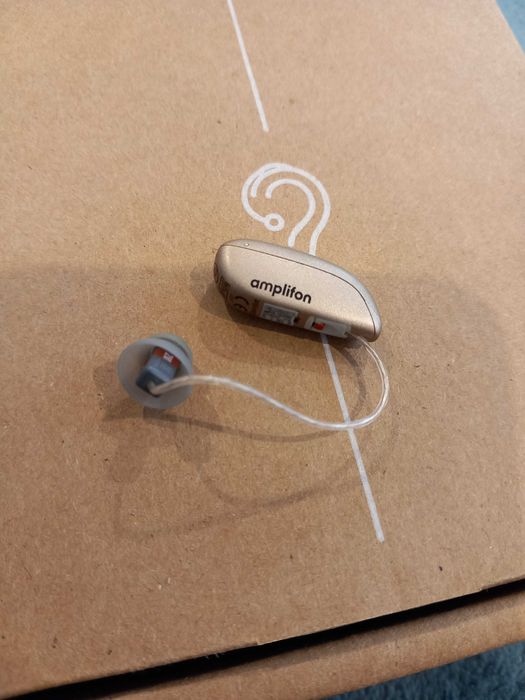 Aparelho auditivo Amplifon direito