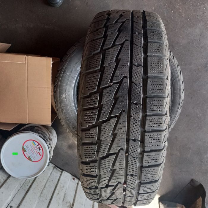 Продам комплект автомобільної шини Premiorri 205/55R16 зимовий