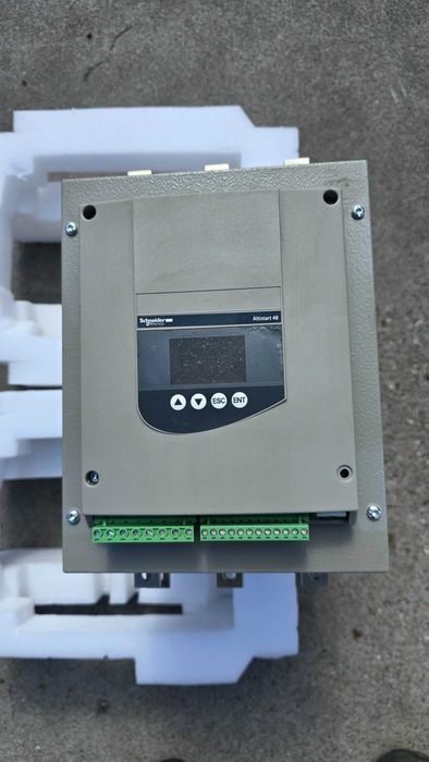 Softstart Schneider Altistart 48 ATS48C14Q 140A 75kW – NOWY