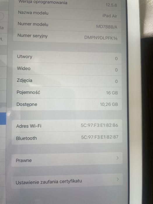 ipad air tablet.
