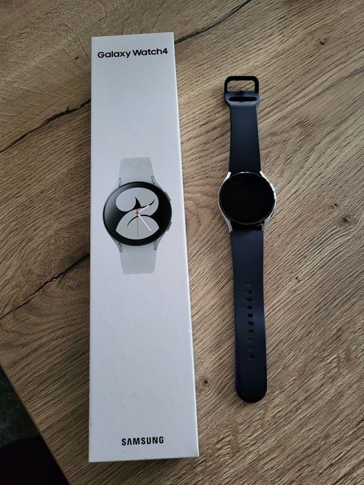 Galaxy Watch 4 SAMSUNG