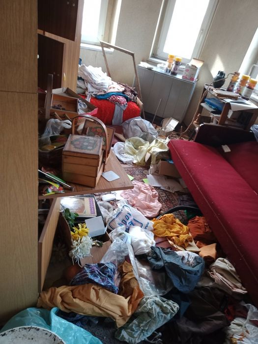 Opróżnianie Mieszkań Domów Wywóz Gabarytów Mebli Śmieci Przeprowadzki