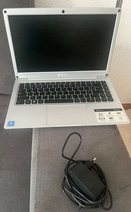 Computador portátil Danew