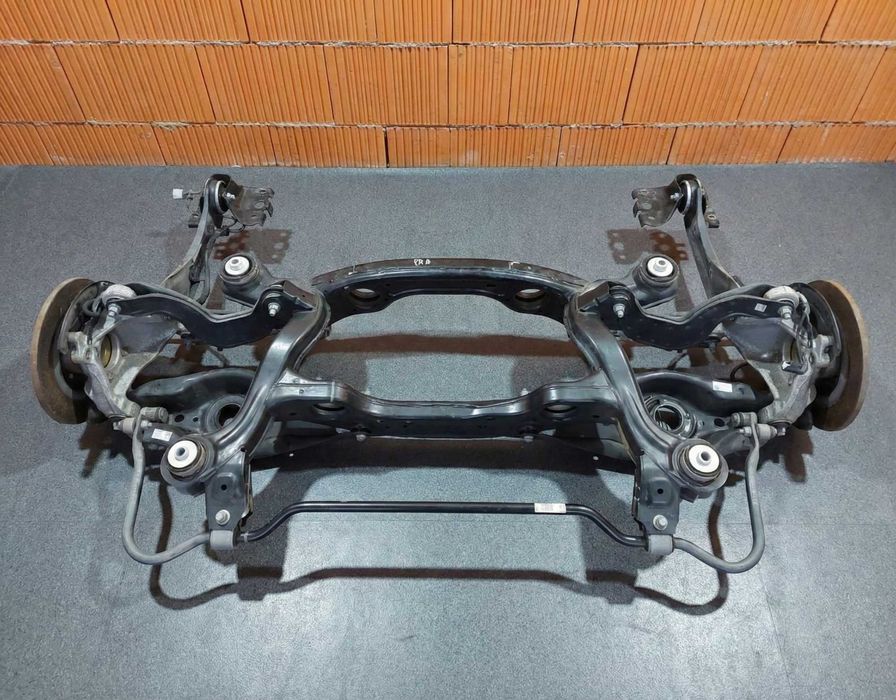 Підвіска Mercedes EQA H243 W243 передня або задня підрамник разборка